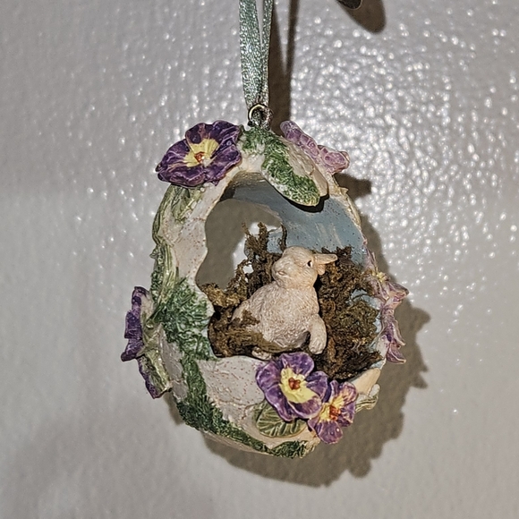 Floral Cracked Egg Hanging Ornament with Bunny Rabbit - Picture 3 of 11